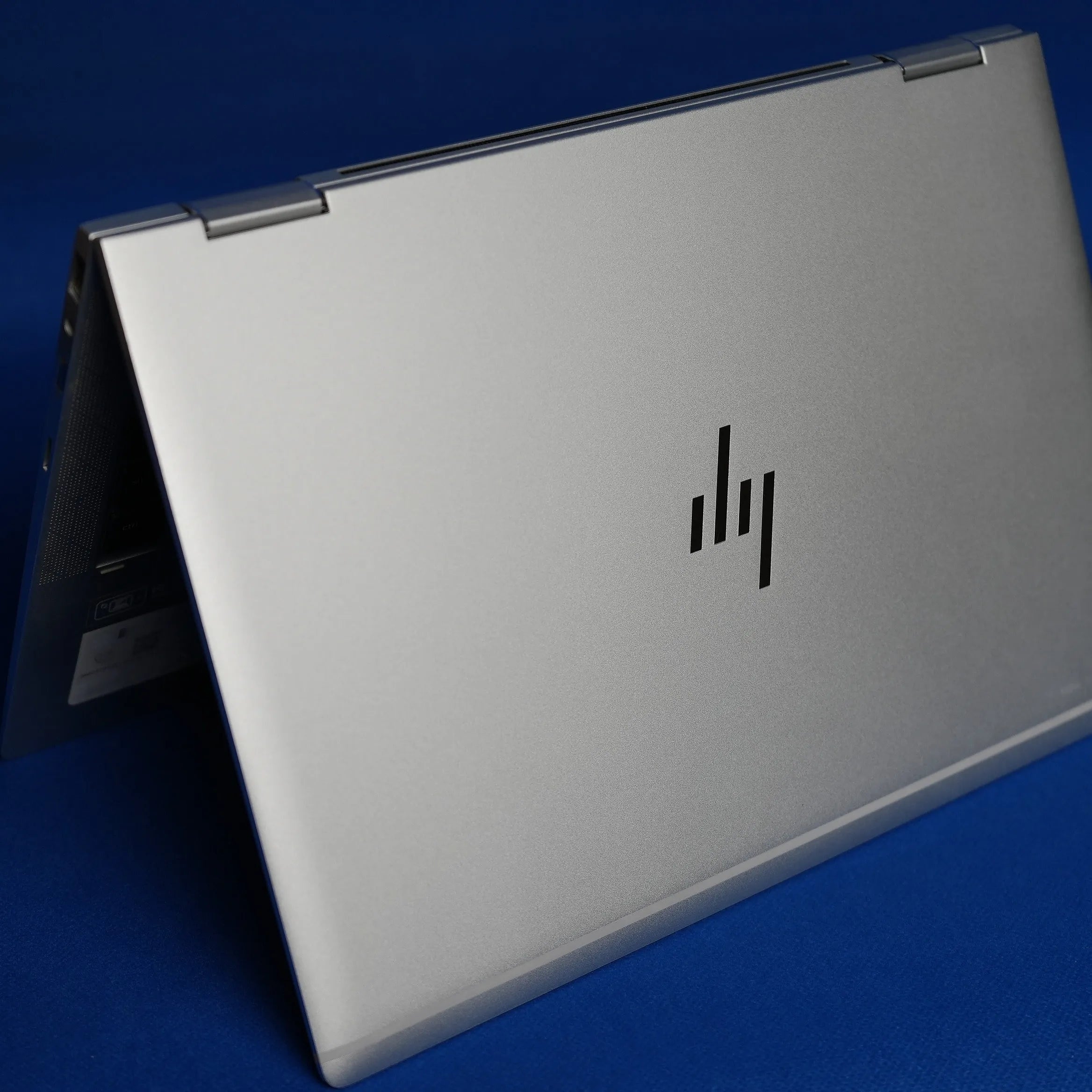 HP EliteBook x360 1030 G4