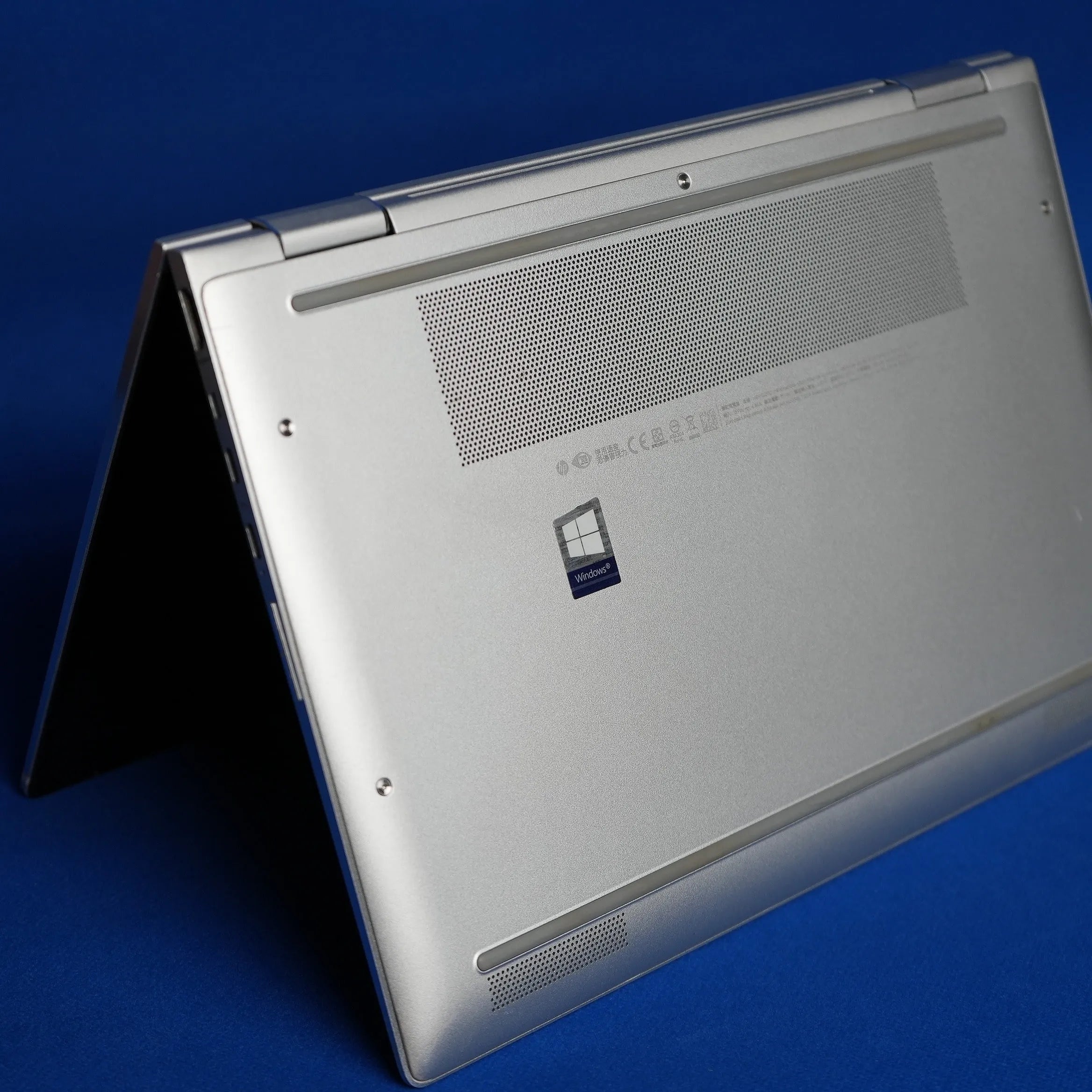 HP EliteBook x360 1030 G4