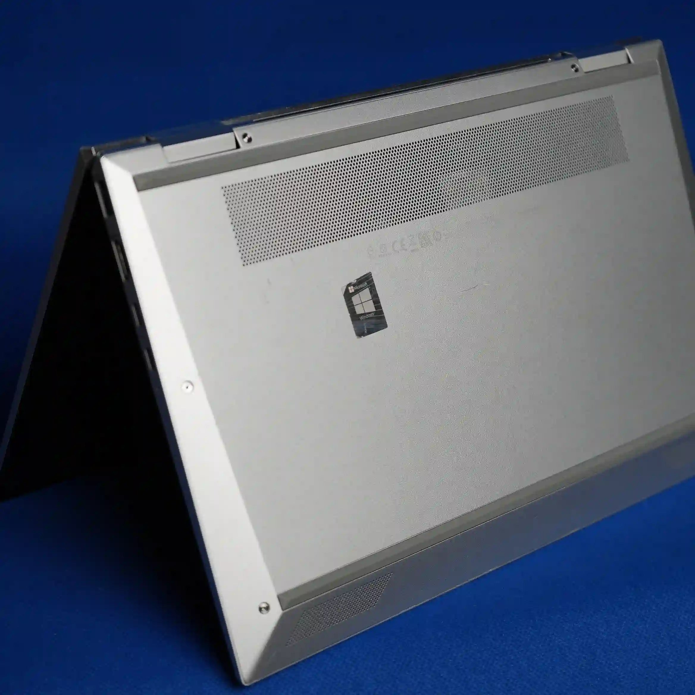 HP EliteBook x360 1030 G8