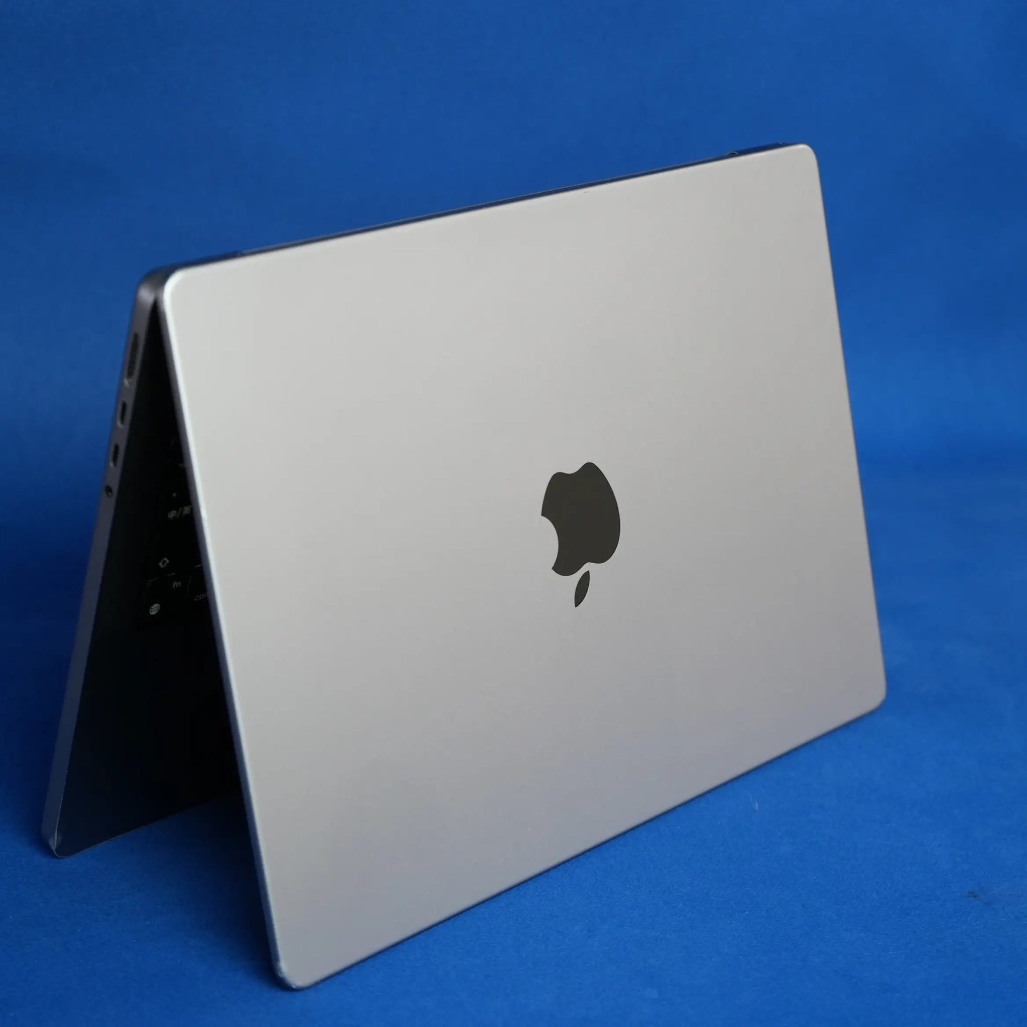 筆電先生 Apple Macbook Pro A2442 8C14G | - 筆電先生