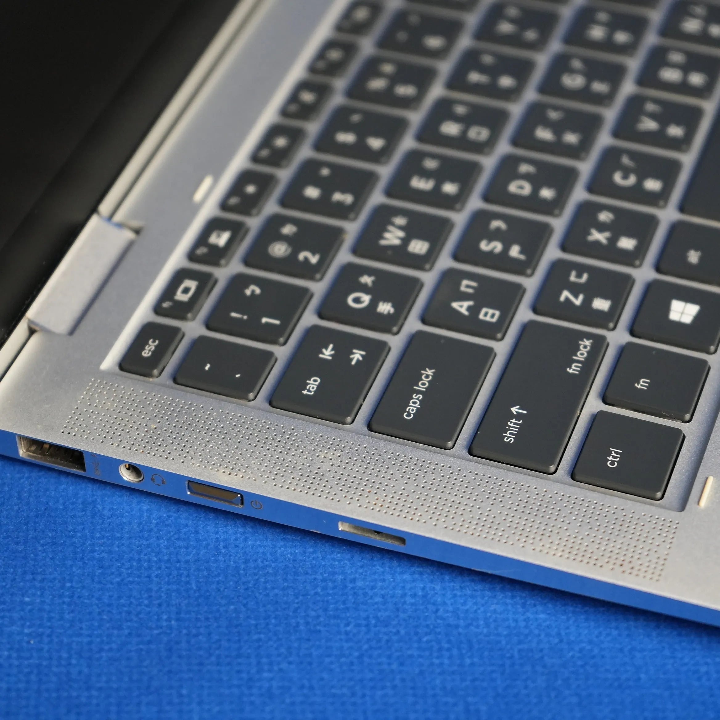HP EliteBook x360 1030 G4