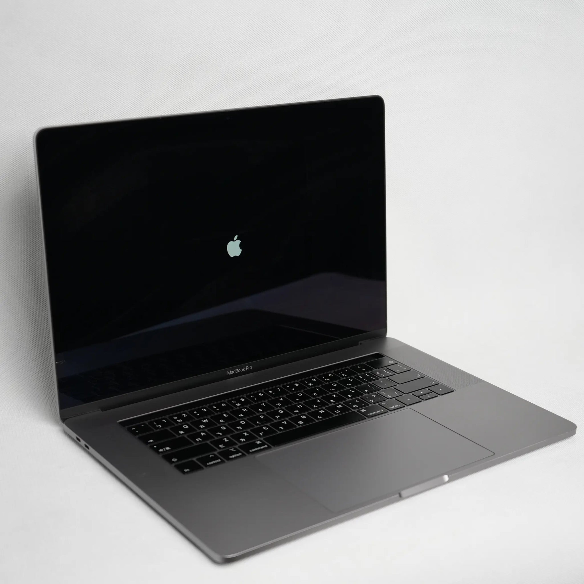 筆電先生 Apple Macbook Pro A1990 | - 筆電先生