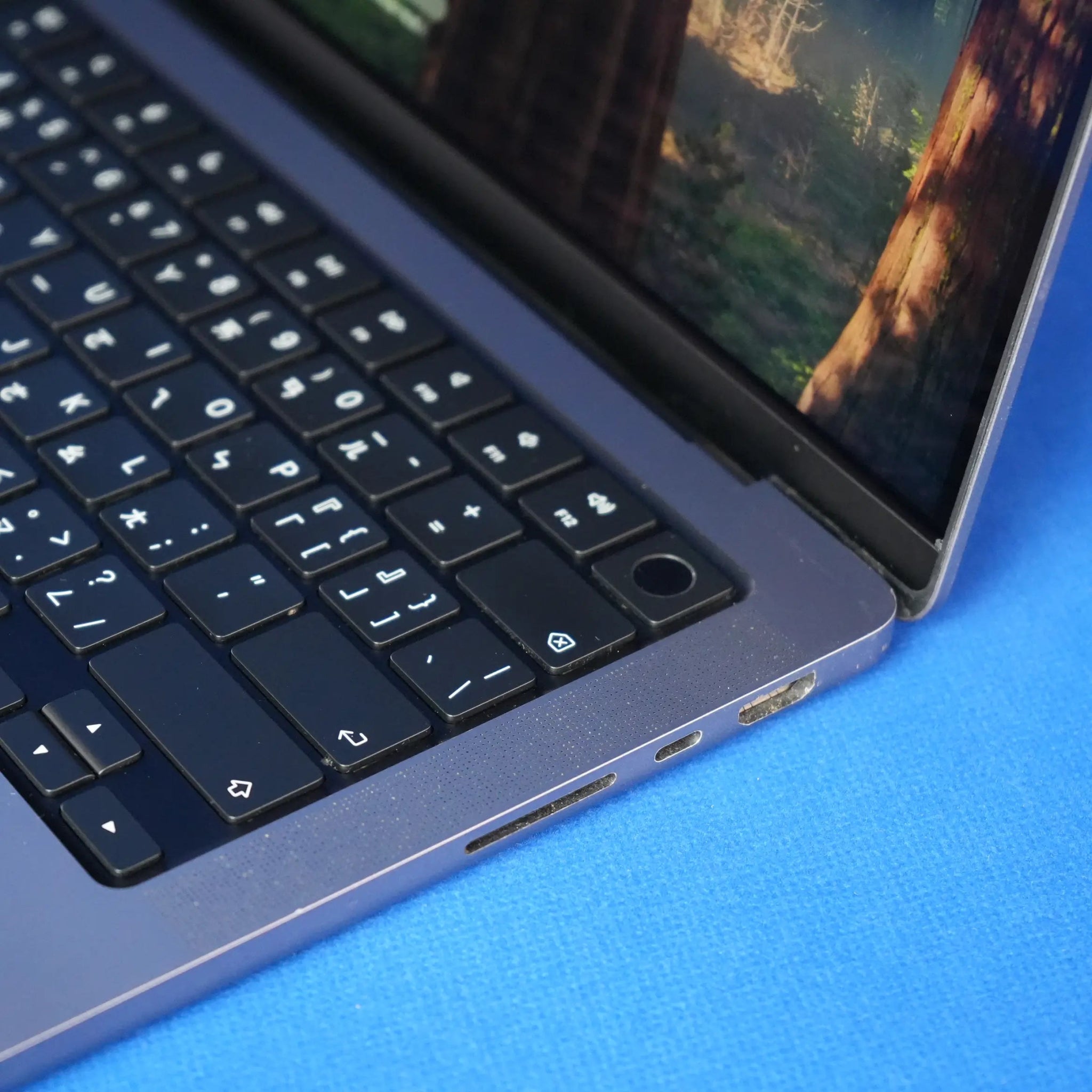 筆電先生 Apple Macbook Pro A2442 8C14G | - 筆電先生