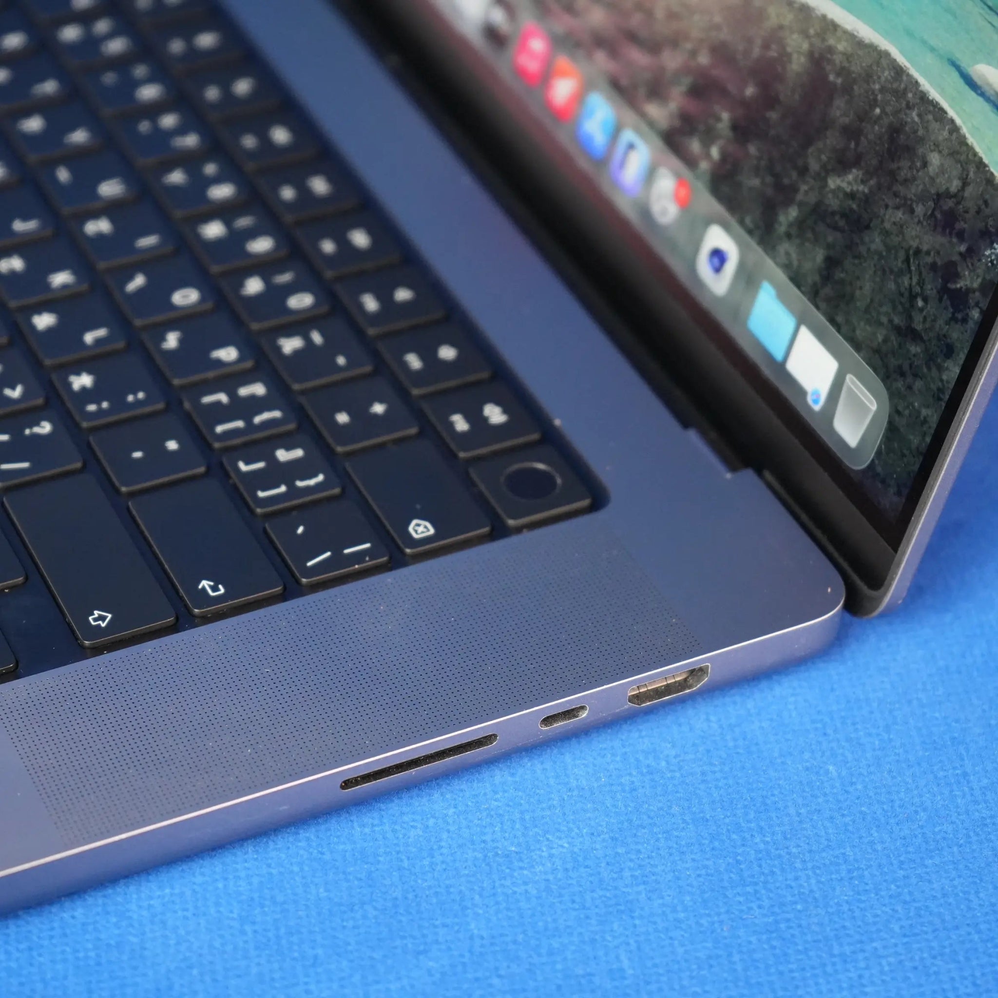 筆電先生 Apple Macbook Pro A2780 12C32G | - 筆電先生