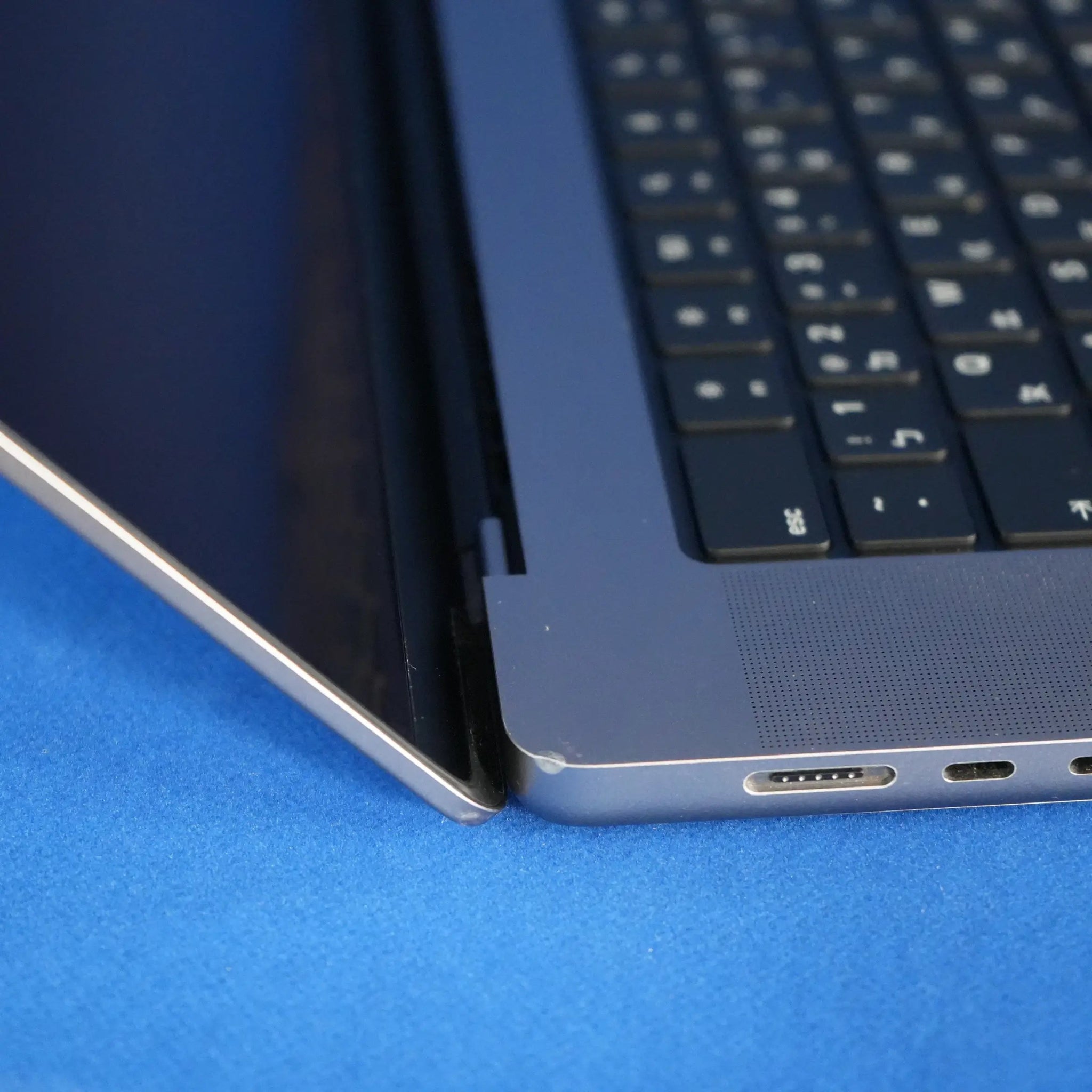 筆電先生 Apple Macbook Pro A2780 12C32G | - 筆電先生